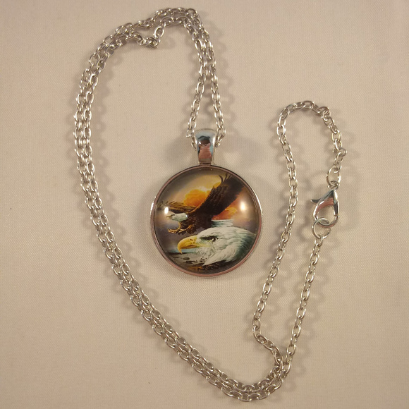 Mens Silver Bald Eagles Cabochon Pendant Necklace Party Gift - Picture 2 of 2